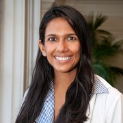 headshot of Shruti Gupta.