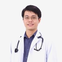 Head shot of Huan Vuong, MD. 