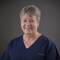 Headshot of Jenny Edge, MD.