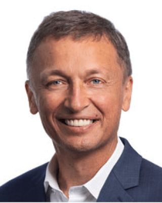 Martin Pusic Headshot.