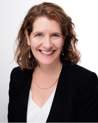 Headshot of Rachel Rosovsky.