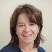 Lisa Auerbach Headshot.